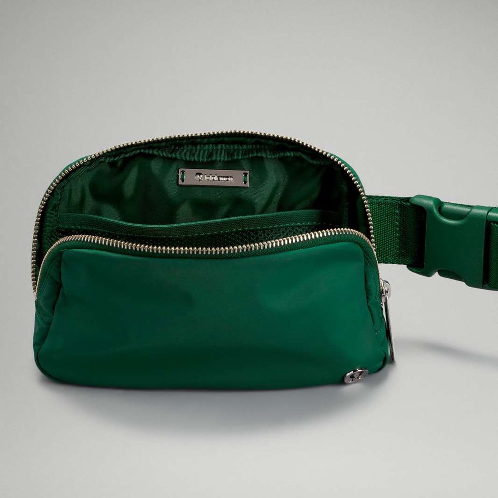 lululemon athletica Everglades Green Crossbody Bag - Picture 9 of 9